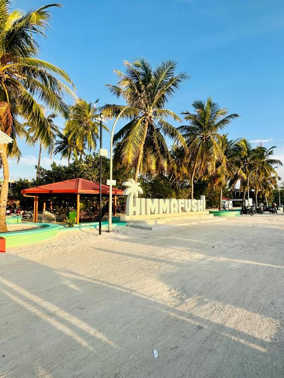 YUVi Blue Guesthouse at Himmafushi - 2