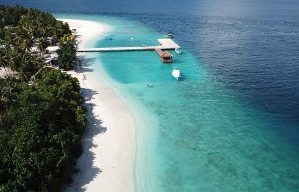 Corner Stay at Fodhdhoo